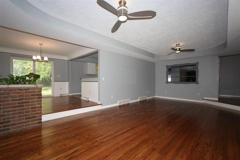 593 Sonny Ln, Cincinnati, OH 45244 photo 6