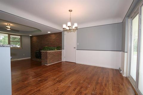 593 Sonny Ln, Cincinnati, OH 45244 photo 7