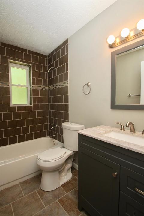 492 Burhen Dr, Cincinnati, OH 45238 photo 11