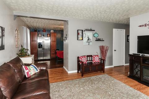512 Glenrose Ln, Cincinnati, OH 45244 photo 5