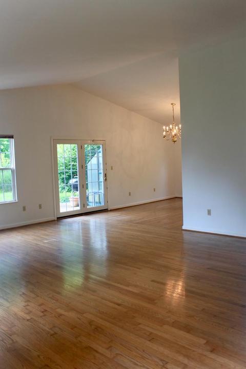 8280 Forest Rd, Cincinnati, OH 45255 photo 4