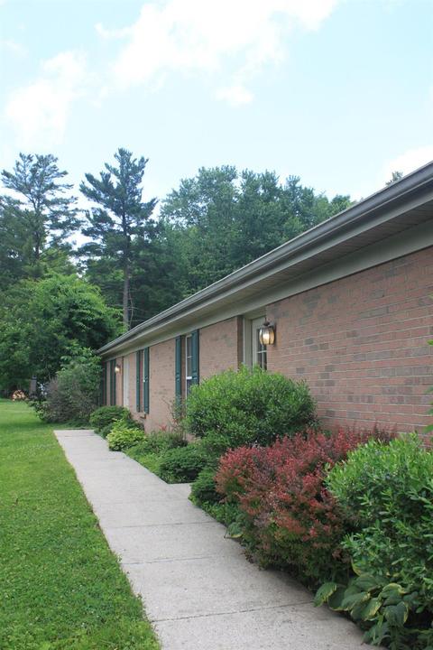 8280 Forest Rd, Cincinnati, OH 45255 photo 2