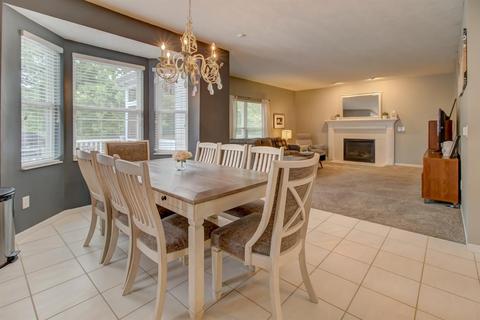 2475 Oaktree Pl, Cincinnati, OH 45238 photo 8