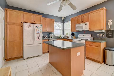 2475 Oaktree Pl, Cincinnati, OH 45238 photo 7