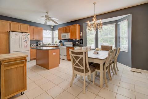 2475 Oaktree Pl, Cincinnati, OH 45238 photo 5