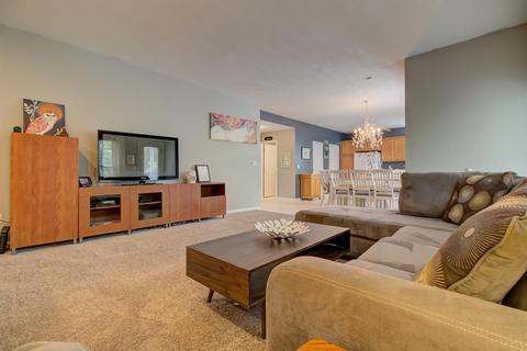 2475 Oaktree Pl, Cincinnati, OH 45238 photo 9