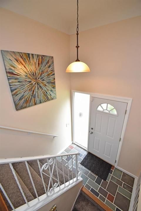 1009 Springbrook Dr, Cincinnati, OH 45224 photo 2
