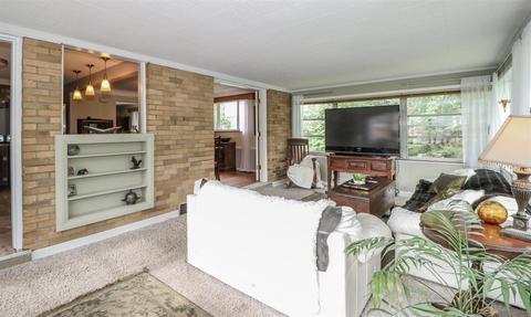 944 Timber Trl, Cincinnati, OH 45224 photo 8