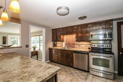 944 Timber Trl, Cincinnati, OH 45224 photo 13