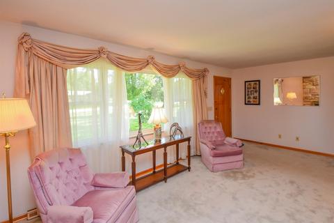 643 Marieda Dr, Cincinnati, OH 45245 photo 4