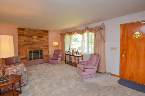 643 Marieda Dr, Cincinnati, OH 45245 photo 3