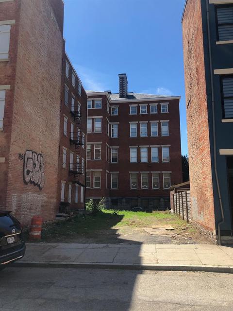 213 Wade St, Cincinnati, OH 45202 photo 2
