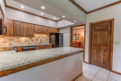 1517 Springdale Rd, Cincinnati, OH 45231 photo 12