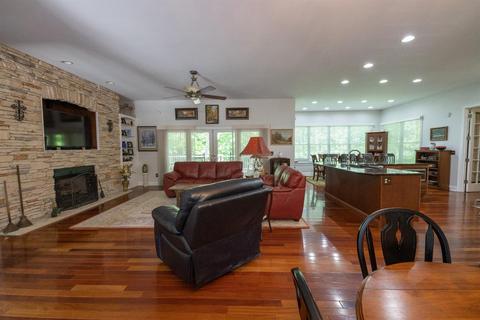 3995 Gardner Ln, Cincinnati, OH 45245 photo 8