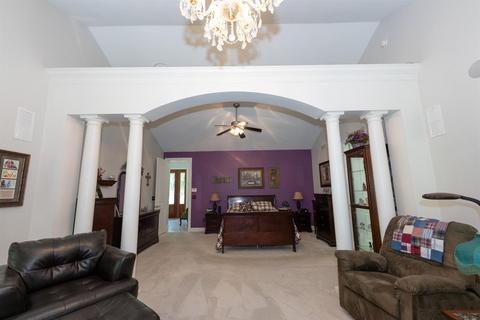 3995 Gardner Ln, Cincinnati, OH 45245 photo 25