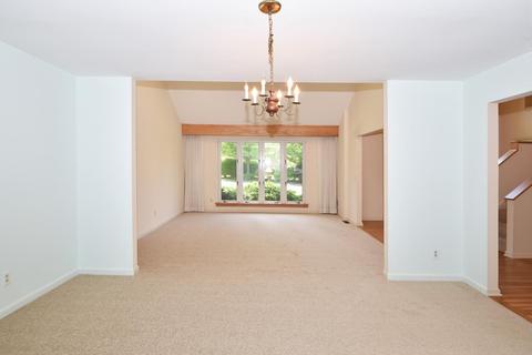 8220 Riversedge Cir, Maineville, OH 45039 photo 13