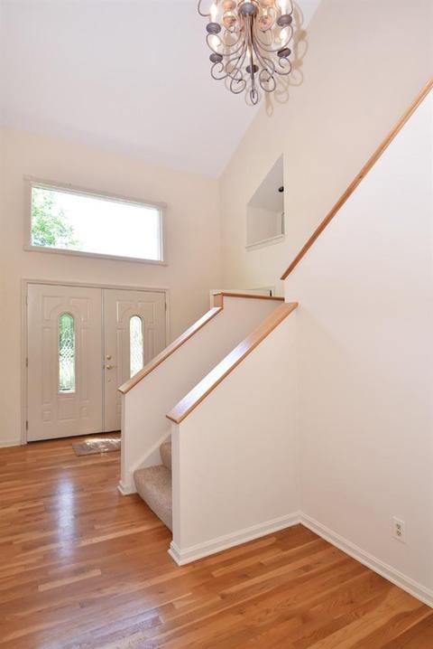 8220 Riversedge Cir, Maineville, OH 45039 photo 6