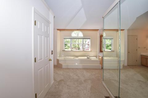 8220 Riversedge Cir, Maineville, OH 45039 photo 40