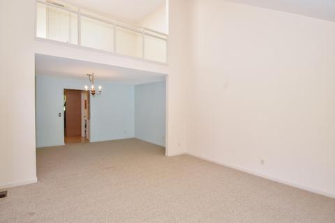 8220 Riversedge Cir, Maineville, OH 45039 photo 10