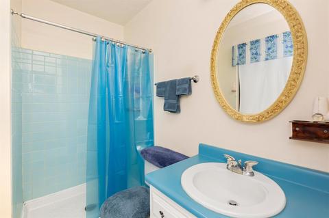 2422 Hazelcrest Ln, Cincinnati, OH 45231 photo 18