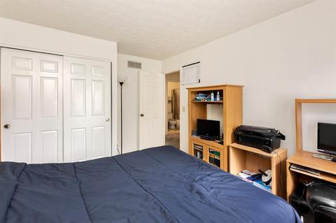 2422 Hazelcrest Ln, Cincinnati, OH 45231 photo 20