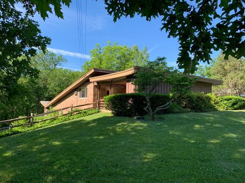 431 Deanview Dr, Cincinnati, OH 45224 photo 1