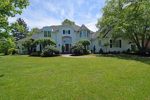 7675 Foxgate Ln, Cincinnati, OH 45243 photo 2
