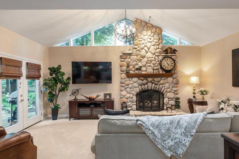7631 Fairwind Dr, Montgomery, OH 45242 photo 11