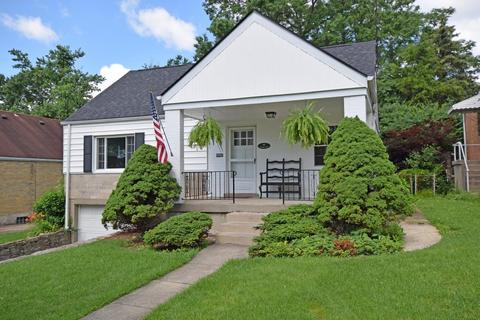 981 Edgetree Ln, Cincinnati, OH 45238 photo 3