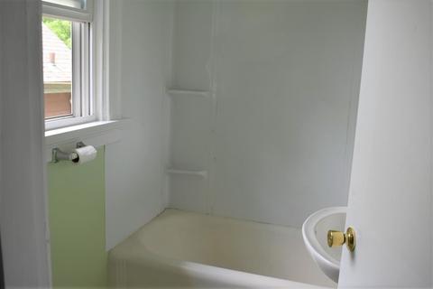 136 Warner St, Cincinnati, OH 45219 photo 8