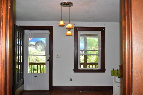 136 Warner St, Cincinnati, OH 45219 photo 2