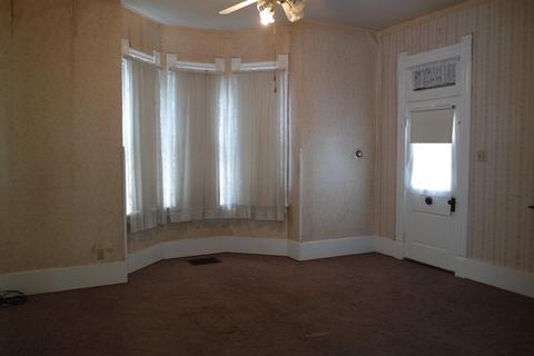 511 Center St, Blanchester, OH 45107 photo 2