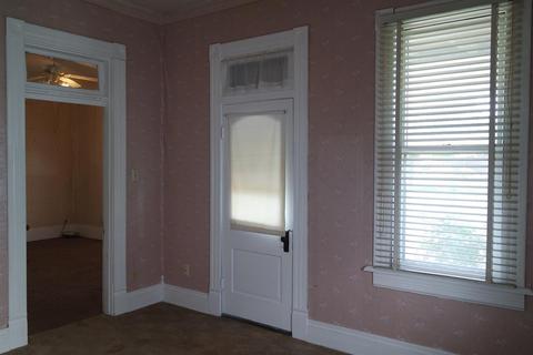 511 Center St, Blanchester, OH 45107 photo 8