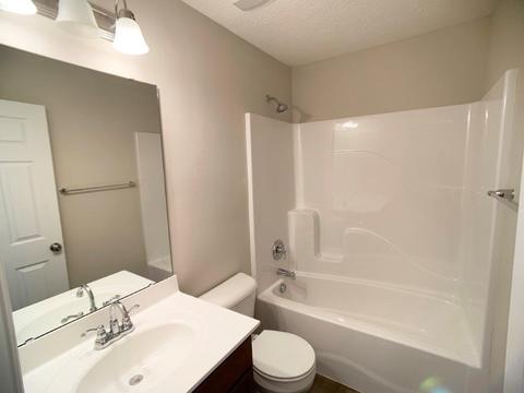 2144 Pine Valley Dr, Hamilton, OH 45013 photo 18