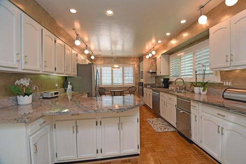 1904 Gregory Ln, Cincinnati, OH 45206 photo 10