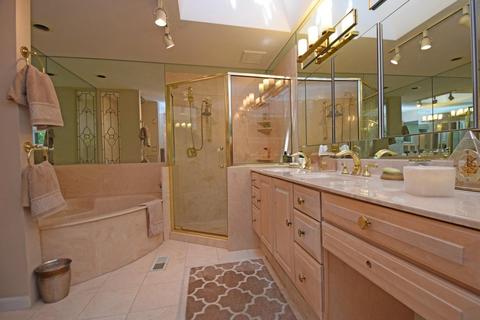 1904 Gregory Ln, Cincinnati, OH 45206 photo 23
