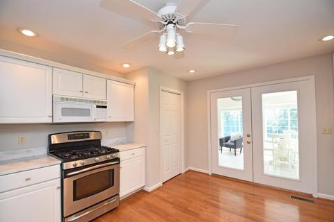 6073 Winnetka Dr, Cincinnati, OH 45236 photo 8