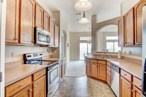 7454 Bridge Point Dr, Cincinnati, OH 45248 photo 8