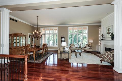 9828 Beech Dr, Cincinnati, OH 45231 photo 14