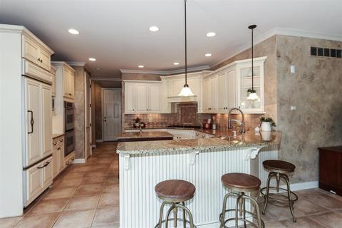9828 Beech Dr, Cincinnati, OH 45231 photo 33