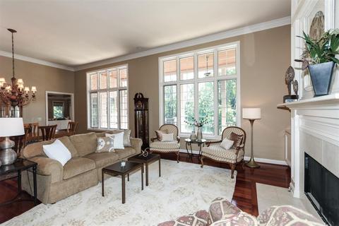 9828 Beech Dr, Cincinnati, OH 45231 photo 11