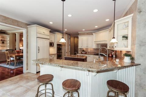 9828 Beech Dr, Cincinnati, OH 45231 photo 35