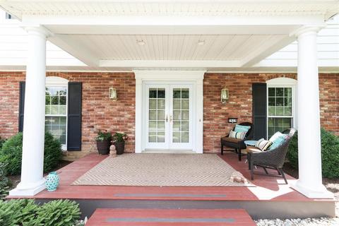 7919 Treeheights Ct, Montgomery, OH 45242 photo 2