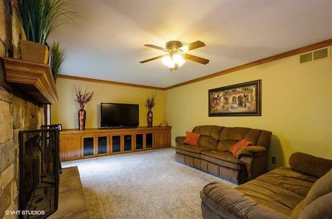 8457 Timber Ln, Mason, OH 45040 photo 3
