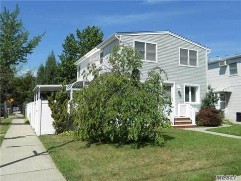 695 Ridgepoint Dr, Monroe, OH 45050 photo 1