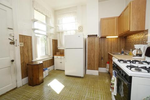 1255 Bates Ave, Cincinnati, OH 45225 photo 9