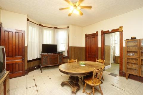 1255 Bates Ave, Cincinnati, OH 45225 photo 10