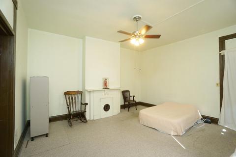1255 Bates Ave, Cincinnati, OH 45225 photo 16