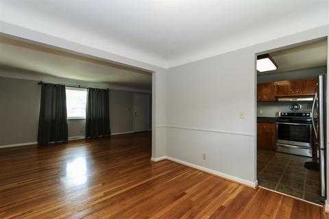9012 Cherry Blossom Ln, Cincinnati, OH 45231 photo 9