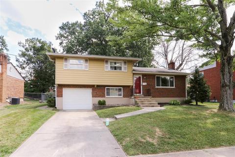 9012 Cherry Blossom Ln, Cincinnati, OH 45231 photo 3